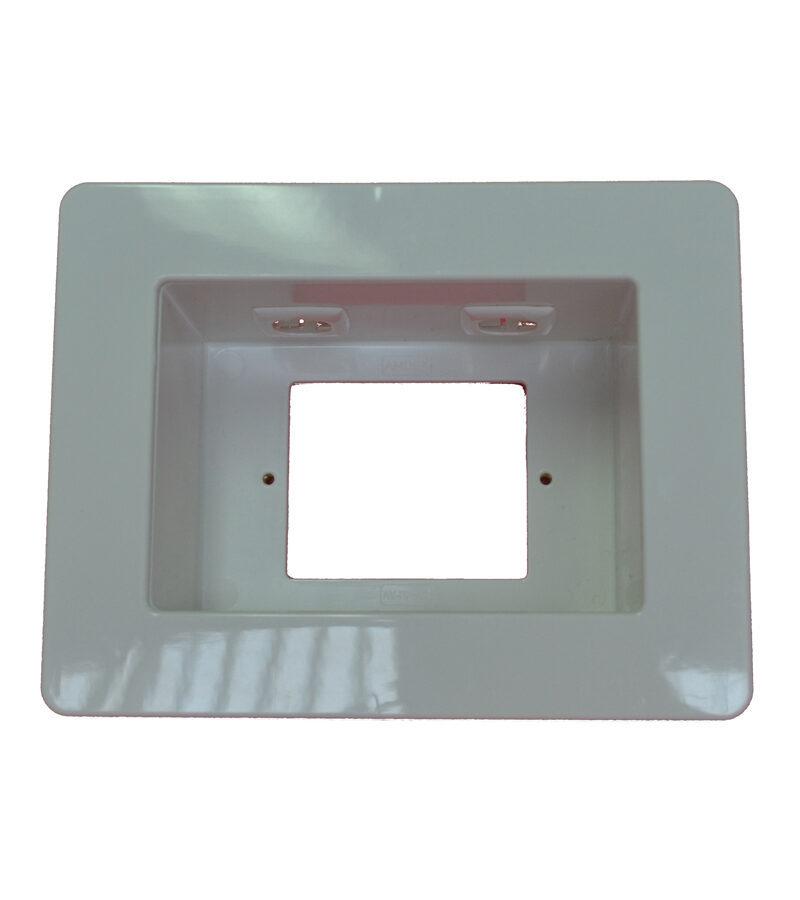 AMDEX Recessed Wall / Media Box - Fits 1 Standard Wall Plate + 2 Additional Inserts, White